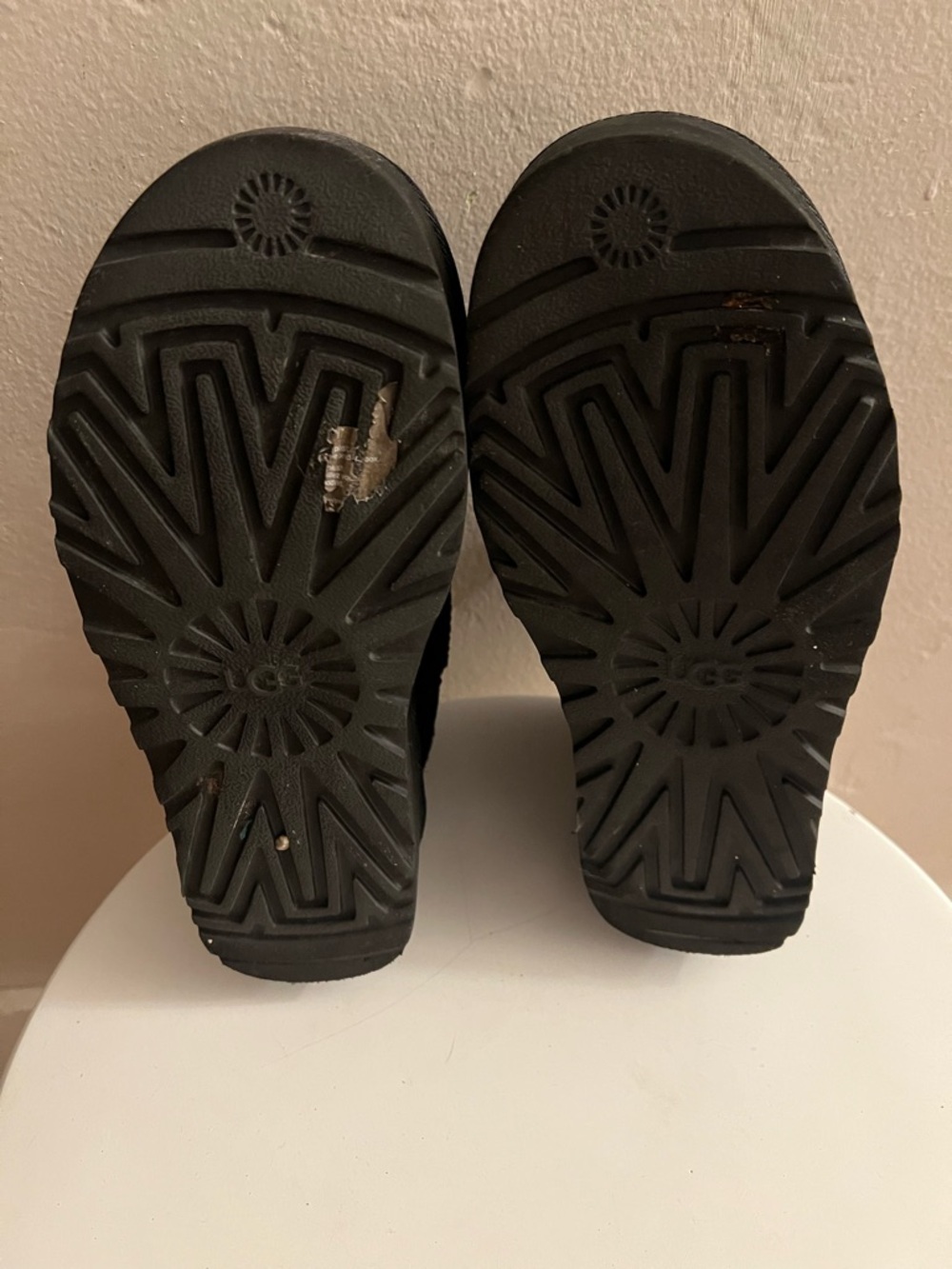 UGG Women's Classic Ultra Mini Platform boots in black suede. Size 7. - Picture 5 of 5